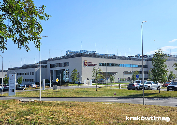 szpital kraków atak nożownika