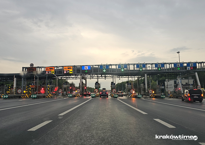 Bramki na autostradzie A4 w Balicach